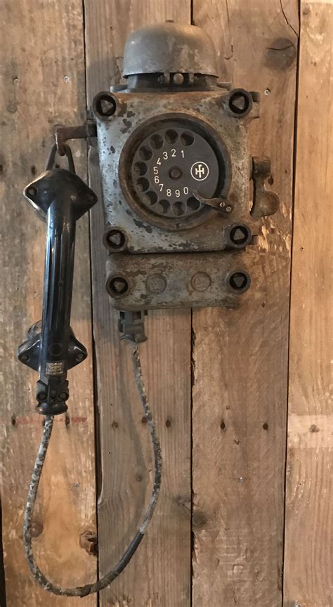 oude telefoon uit de mijn oude telefoon telefoon industrieel