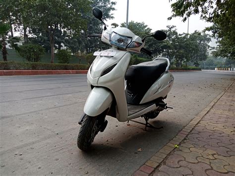 honda activa  road test review indias  selling