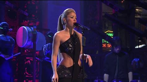 Shakira Did It Again Live Saturday Night Live 10 17
