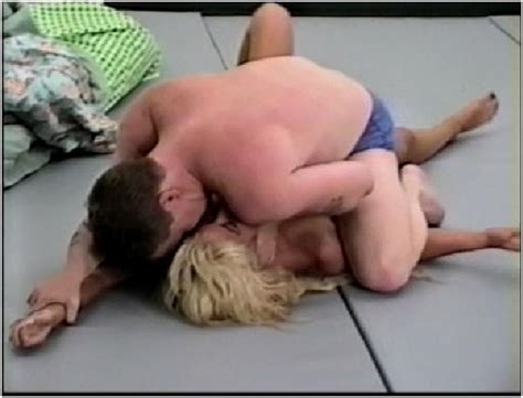 Wrestling Catfights Lesbian Domination Facesitting Page 12