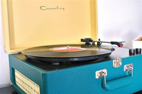 crosley record player crosley record player crosley cruiser record player