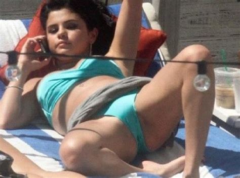 selena gomez nude leaks and candids to drool on the fappening