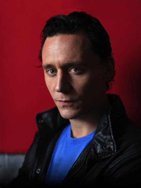 tom tom hiddleston foto  fanpop