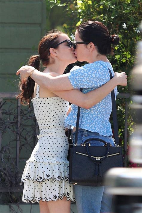 Emma Roberts Lesbian Kiss With Her Stylist Brit Elkin