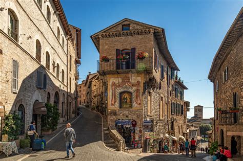 assisi italy italy