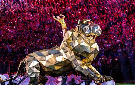 katy perry roared with super bowl halftime show menon the star