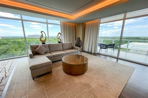designed suites  knockout views   jw marriott orlando