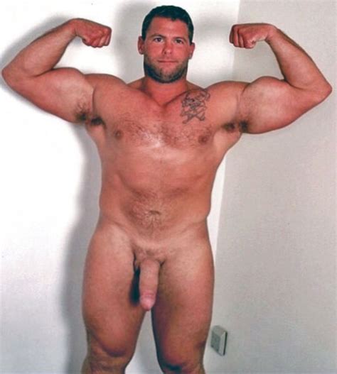 big muscle bear daddy