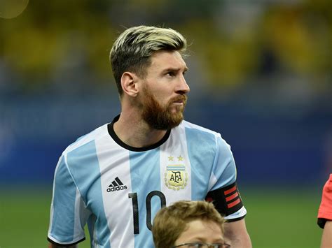 lionel messi bails out argentina football association to pay national