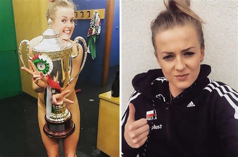 naked volleyball star joanna wolosz in cheeky trophy selfie daily star