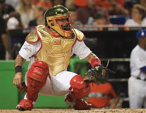 yadier molina wore  pretty nifty catching gear    star game