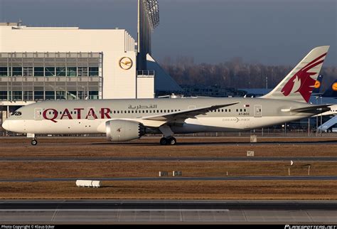 bcc qatar airways boeing   dreamliner photo  klaus ecker id  planespottersnet