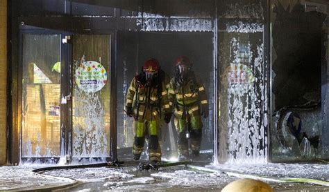 grote brand bij aldi  centrum almere almere zaken