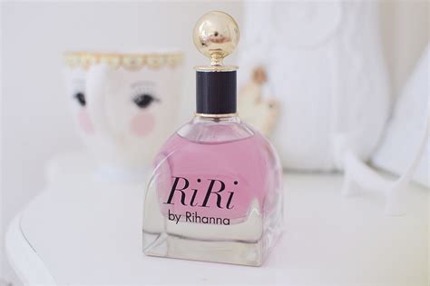 riri the new fragrance by rihanna milk bubble tea