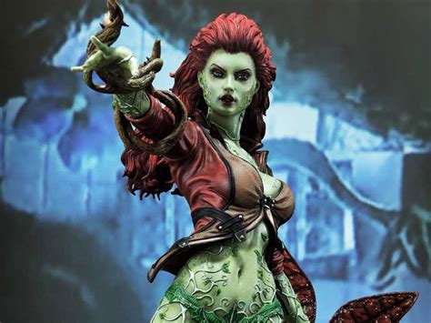 Batman Arkham City Museum Masterline Poison Ivy 1 3 Scale