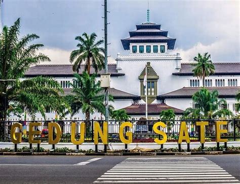 yuk mengenal asal usul tiga julukan terkenal kota bandung bandungmucom