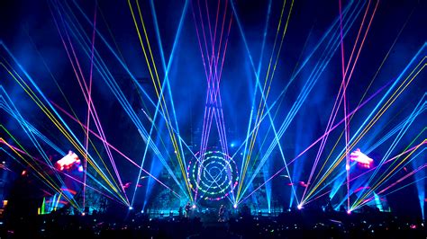 lasers enhance fans experiences  aerial effects  coldplays