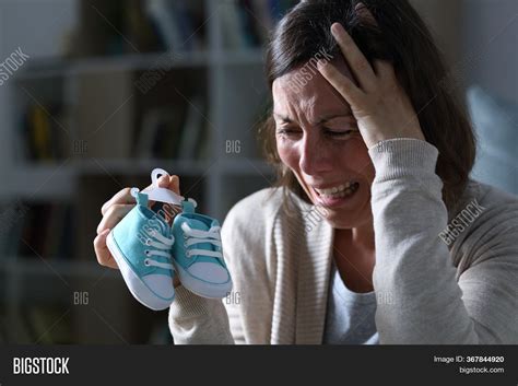 Crying Mommy Pictures Telegraph