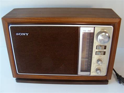 Vintage Sony Am Fm Table Radio Model No Icf 9740w