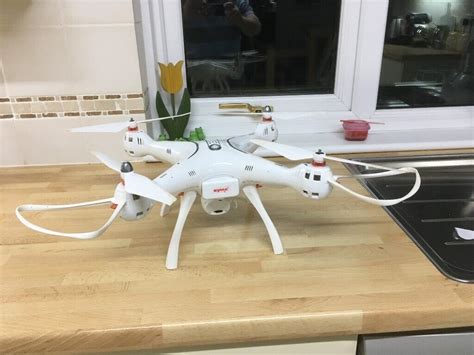 syma  pro drone complete  spare batteries hd camera
