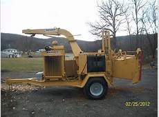 BRUSH BANDIT 1890 WOOD CHIPPER DIESEL ENGINE WOOD CHIPPER DISC VERMEER