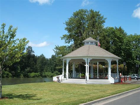 gazebo  riverfront park city  harrisburg oregon