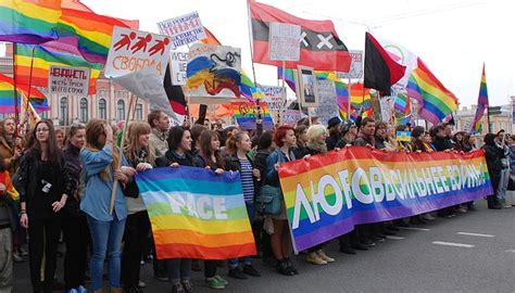 First Gay Pride Parade In Russia Vvtidaily