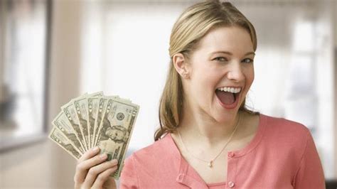 10 Habits Of Financially Smart Divorced Women