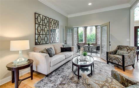 neutral paint colors chicagoland home staging