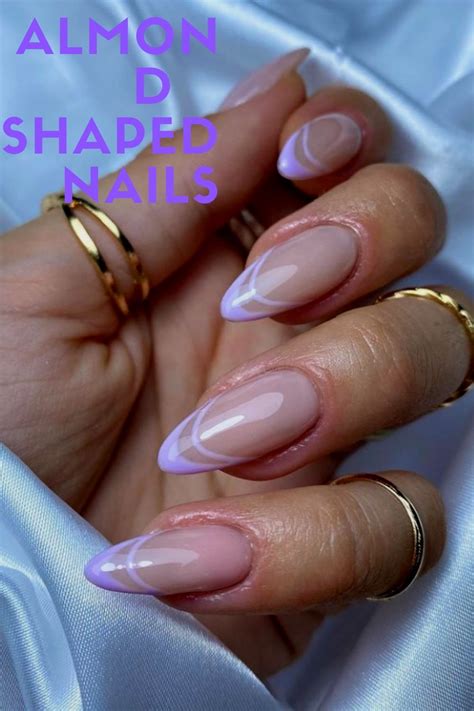 simple  beautiful almond shaped nail designs