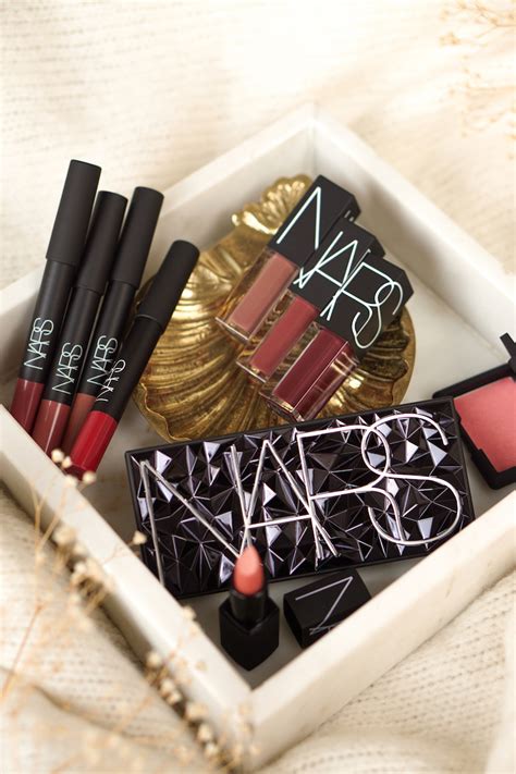 Nars Holiday Collection 2018 Review And Swatches Beautyill Beautyblog