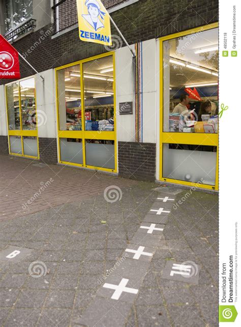 de nederlandse belgische grens in baarle nassau redactionele stock foto