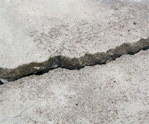 fix cracks  concrete