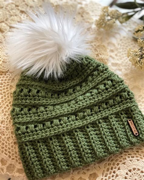 stylish  glamour  crochet hat pattern images   page