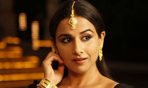 it s official actress vidya balan is now on twitter