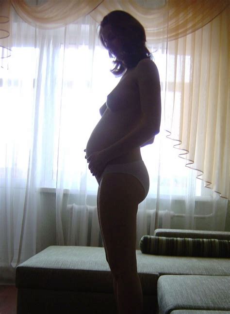 the foreign pregnant women once again average full term pregnant nude public s 2 porn image