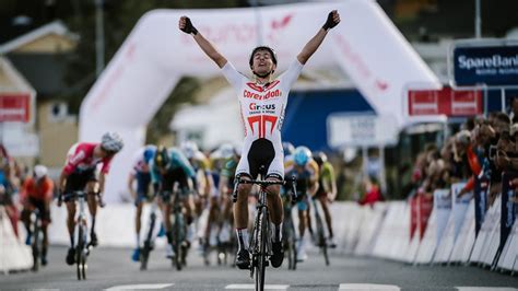 arctic race corendon circus cx tandem takes top  spots  hammerfest road stage eurosport