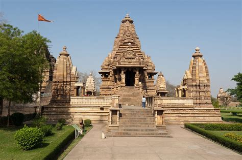 Sex In The Temples Of Khajuraho • Choosing Figs