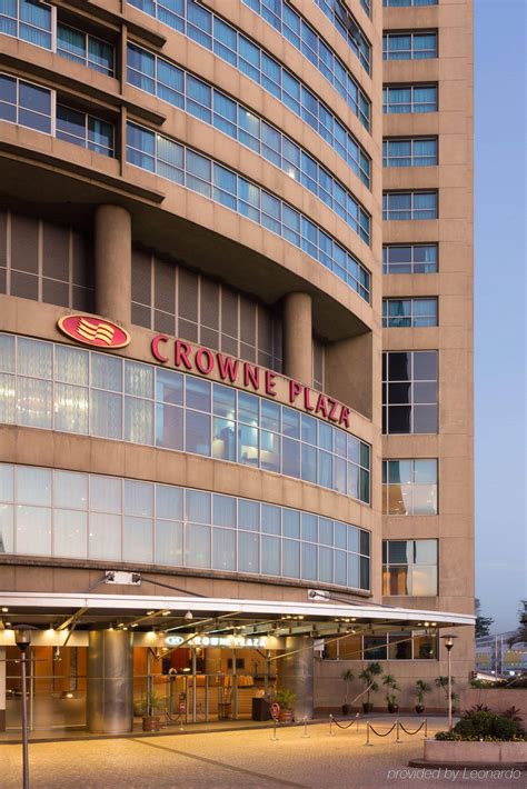 crowne plaza manila galleria find  perfect lodging  catering  bed  breakfast