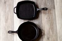 clean cast iron pans  season  housewife  tos