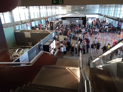 barcelona airport map terminal