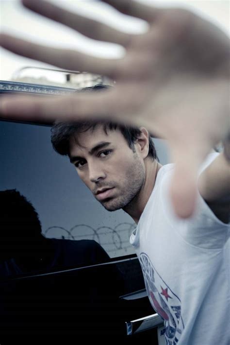 enrique iglesias sex love sleazy cocktail soup from former hero metro news