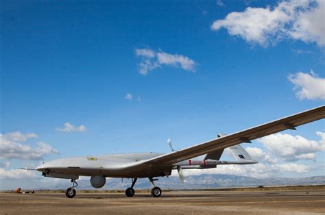 polonia comprara drones de guerra turcos en la primera venta de la otan