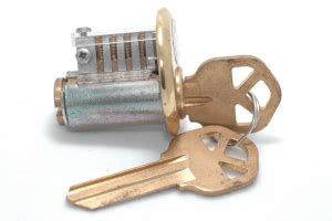 pin tumbler locks      work