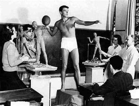 historic vids on twitter ronald reagan poses for a sculpture class at