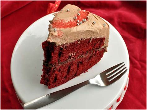 My Yummy Valentine Red Velvet Cake With Creamy Nutella