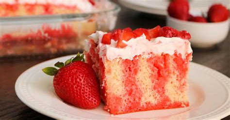 easy strawberry jello poke cake recipe   delicious cake