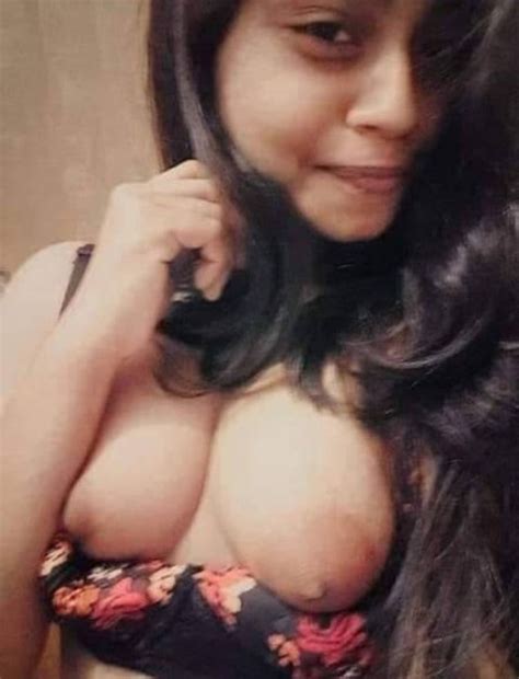 Beautiful Bangladeshi Teen Nude Selfies Leaked 17 Pics