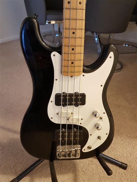 pickups        bass bass