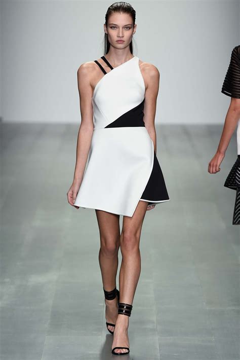 victoria s secret model barbara palvin shows off legs at beauty event fashion fashion